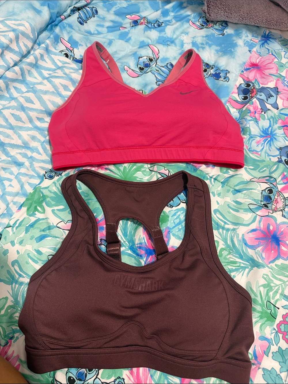 Gymshark - Nike Women’s Sports Bras - Hot Pink & Dark Brown size S
